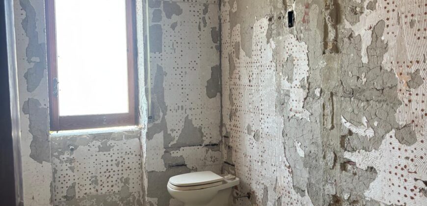 APPARTAMENTO RISTRUTTURATO Lago Patria-P.Co Alexandra