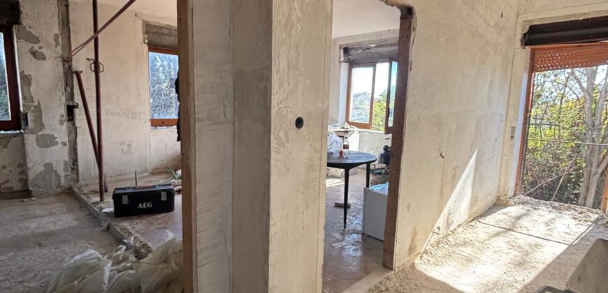 APPARTAMENTO RISTRUTTURATO Lago Patria-P.Co Alexandra