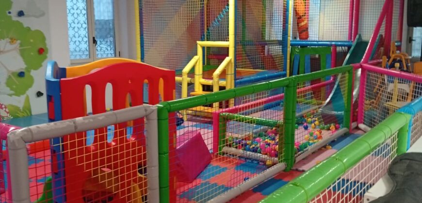 LOCALE USO ARTIGIANALE Varcaturo