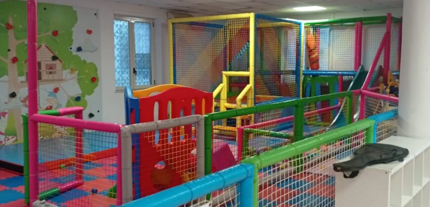 LOCALE USO ARTIGIANALE Varcaturo