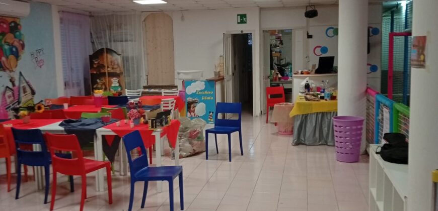 LOCALE USO ARTIGIANALE Varcaturo