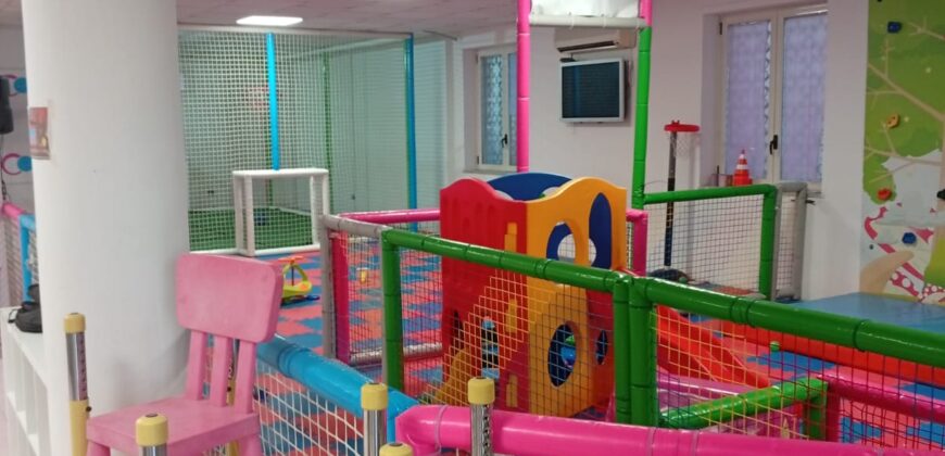 LOCALE USO ARTIGIANALE Varcaturo