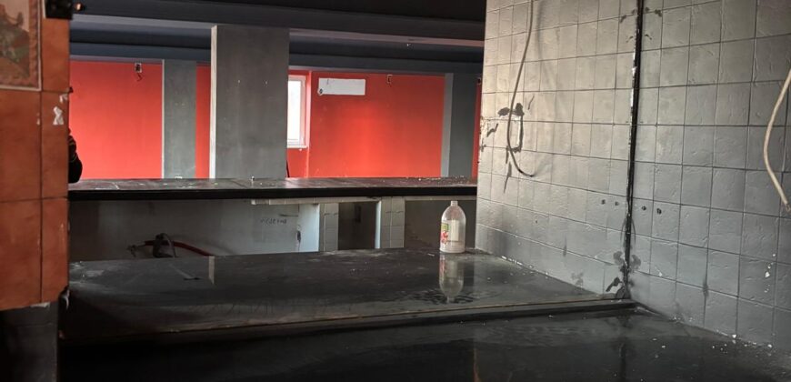 LOCALE COMMERCIALE 320 MQ Licola-Via S.nullo