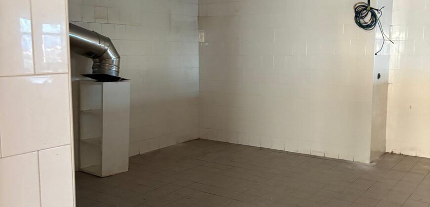 LOCALE COMMERCIALE 320 MQ Licola-Via S.nullo