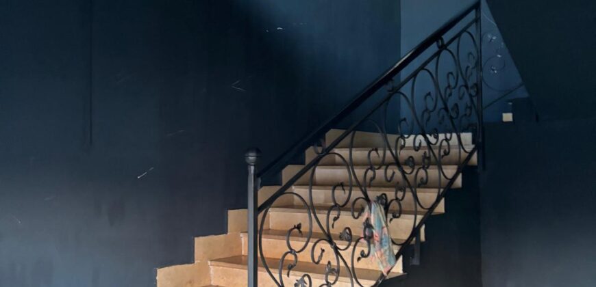 LOCALE COMMERCIALE 320 MQ Licola-Via S.nullo