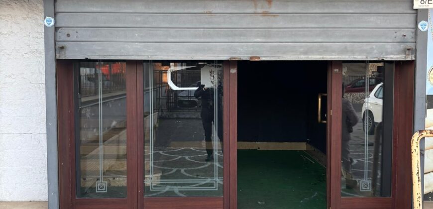 LOCALE COMMERCIALE 320 MQ Licola-Via S.nullo