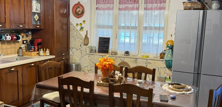 APPARTAMENTO CON TERRAZZO Licola Mare