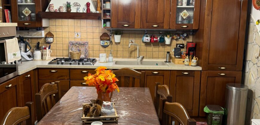 APPARTAMENTO CON TERRAZZO Licola Mare