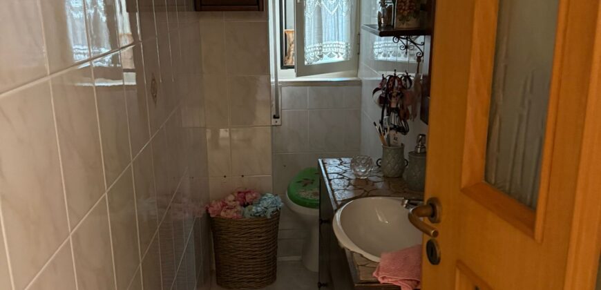 APPARTAMENTO CON TERRAZZO Licola Mare