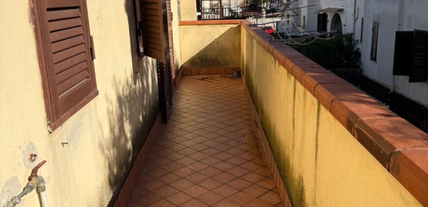 APPARTAMENTO INDIPENDENTE CON GIARDINO Ischitella