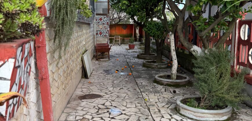 VILLA SINGOLA CON AMPIO GIARDINO Castel Volturno