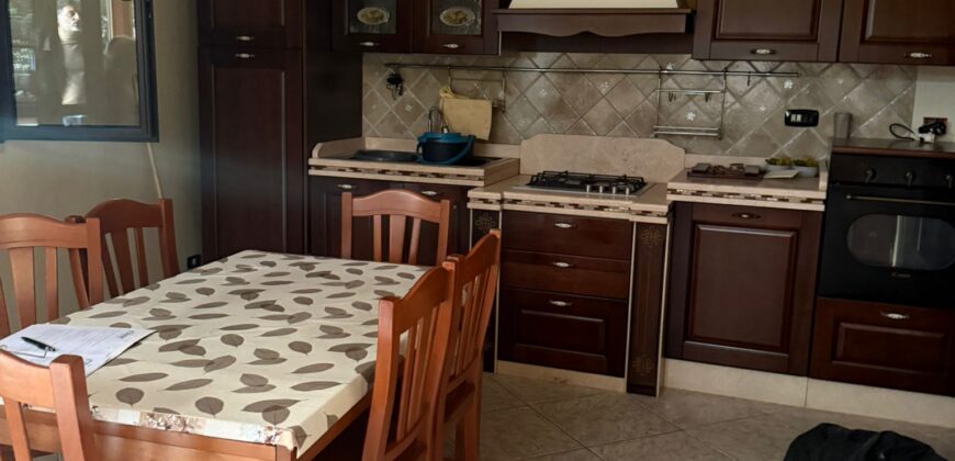 VILLA SINGOLA CON AMPIO GIARDINO Castel Volturno