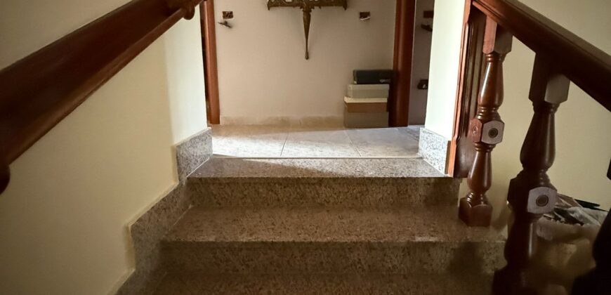 VILLA SINGOLA CON AMPIO GIARDINO Castel Volturno