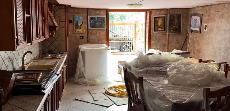 VILLA SINGOLA CON AMPIO GIARDINO Castel Volturno