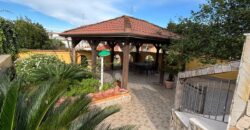 AMPIA VILLA BIFAMILIARE CON PISCINA Lago Patria-Pco Palumbo