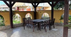 AMPIA VILLA BIFAMILIARE CON PISCINA Lago Patria-Pco Palumbo