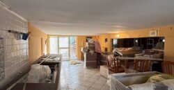 AMPIA VILLA BIFAMILIARE CON PISCINA Lago Patria-Pco Palumbo