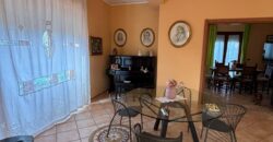 AMPIA VILLA BIFAMILIARE CON PISCINA Lago Patria-Pco Palumbo