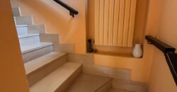 AMPIA VILLA BIFAMILIARE CON PISCINA Lago Patria-Pco Palumbo