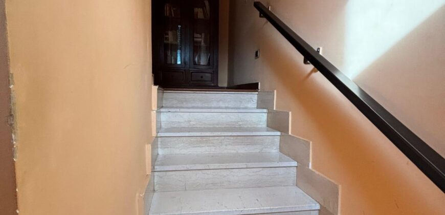 AMPIA VILLA BIFAMILIARE CON PISCINA Lago Patria-Pco Palumbo