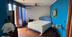 AMPIA VILLA BIFAMILIARE CON PISCINA Lago Patria-Pco Palumbo