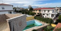 AMPIA VILLA BIFAMILIARE CON PISCINA Lago Patria-Pco Palumbo