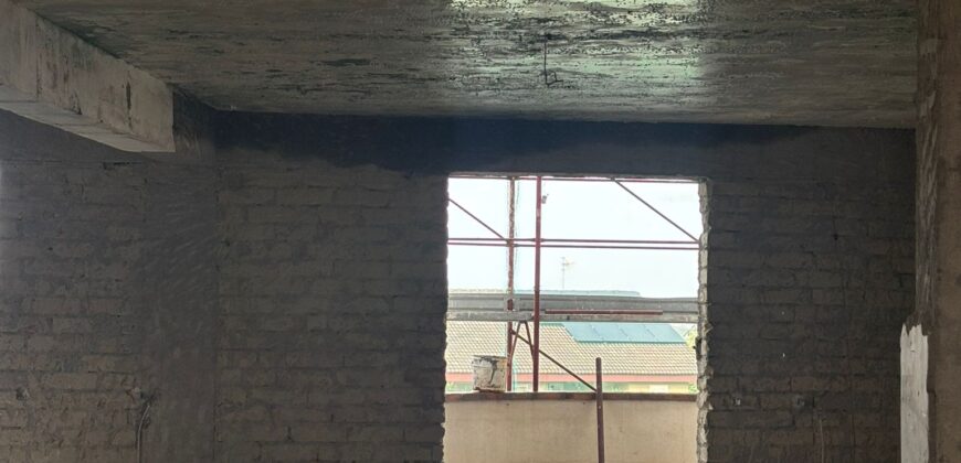 LOCALE COMMERCIALE 300 MQ Lago Patria-Via Lago Patria