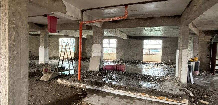 LOCALE COMMERCIALE 300 MQ Lago Patria-Via Lago Patria