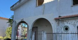 VILLA SINGOLA DA RISTUTTURARE Baia Verde