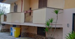 VILLA BIFAMILIARE Varcaturo