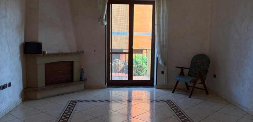 VILLA BIFAMILIARE Varcaturo