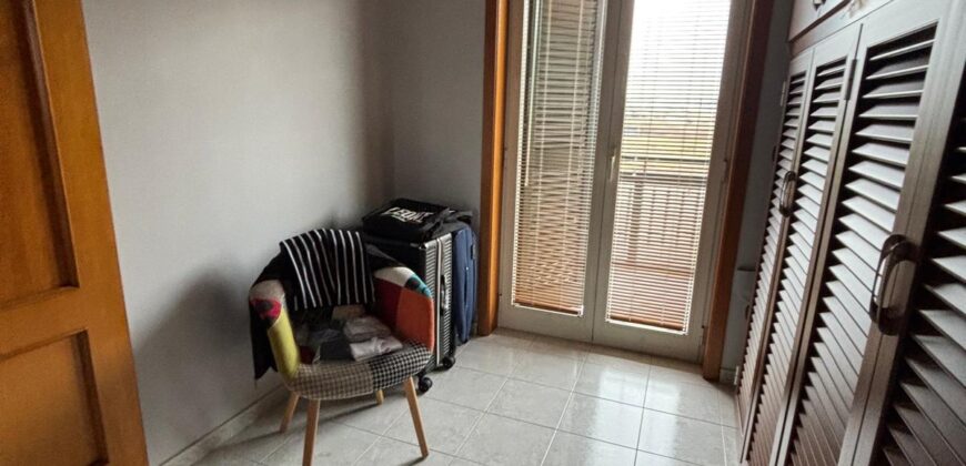 TRILOCALE RISTRUTTURATO Varcaturo-Parco Verde