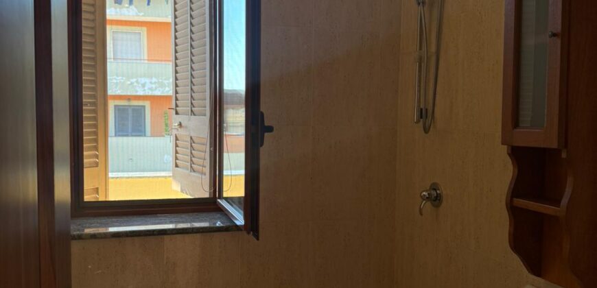 VILLA BIFAMILIARE Varcaturo