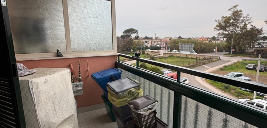 TRILOCALE RISTRUTTURATO Varcaturo-Parco Verde