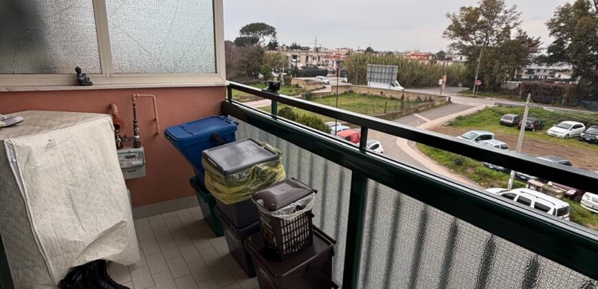 TRILOCALE RISTRUTTURATO Varcaturo-Parco Verde