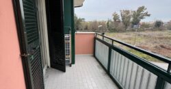 TRILOCALE RISTRUTTURATO Varcaturo-Parco Verde