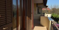 VILLA BIFAMILIARE Varcaturo