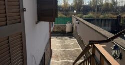 VILLA BIFAMILIARE Varcaturo