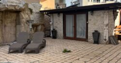 VILLA SINGOLA CON PISCINA Lago Patria-Via Lago Patria