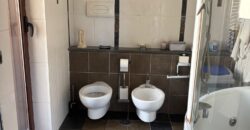 VILLA SINGOLA CON PISCINA Lago Patria-Via Lago Patria