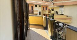 VILLA SINGOLA CON PISCINA Lago Patria-Via Lago Patria