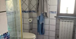 VILLA SINGOLA CON PISCINA Lago Patria-Via Lago Patria