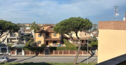 VILLA SINGOLA CON PISCINA Lago Patria-Via Lago Patria