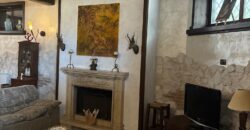 VILLA SINGOLA CON PISCINA Lago Patria-Via Lago Patria