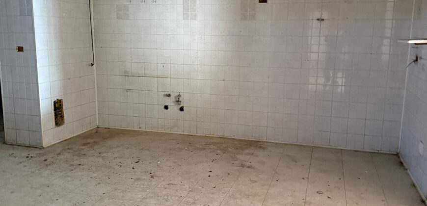 LOCALE COMMERCIALE 220 MQ Monterusciello-Via Quarto