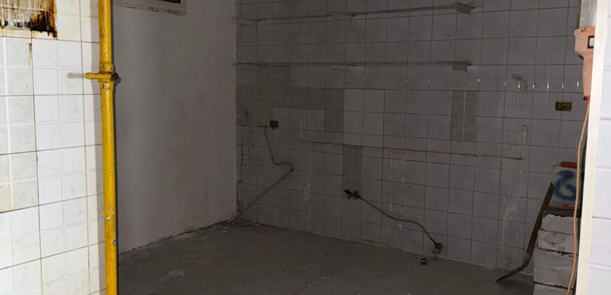 LOCALE COMMERCIALE 220 MQ Monterusciello-Via Quarto