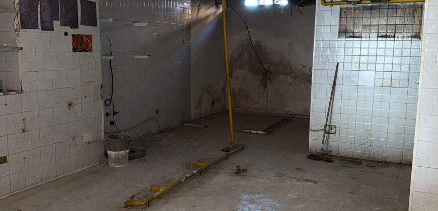 LOCALE COMMERCIALE 220 MQ Monterusciello-Via Quarto