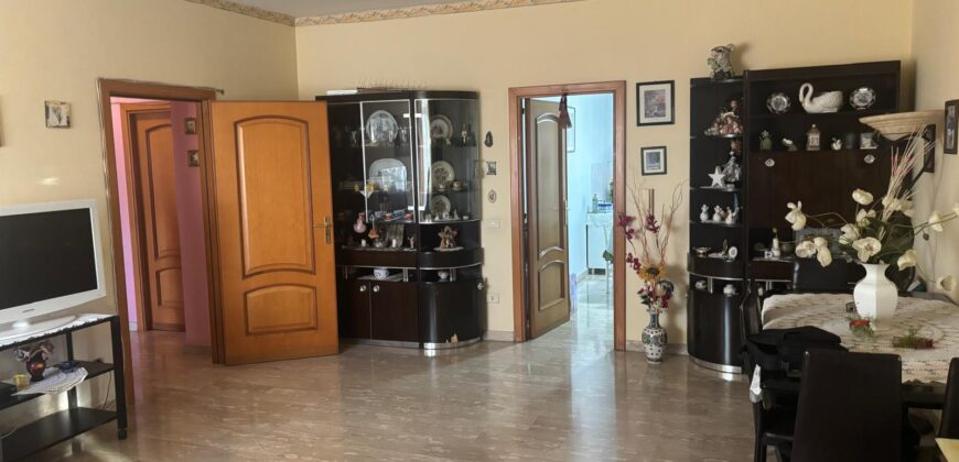 APPARTAMENTO 160 MQ Varcaturo-Centro