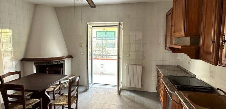 VILLA IN FITTO Lago Patria-Via Staffetta