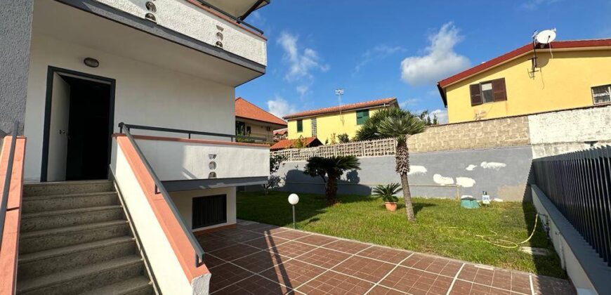 VILLA IN FITTO Lago Patria-Via Staffetta